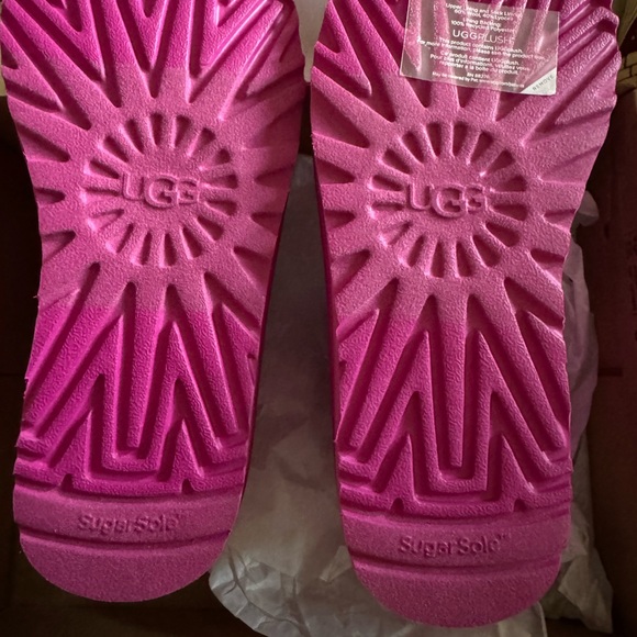 Ugg classic with iridescent - Picture 3 of 5